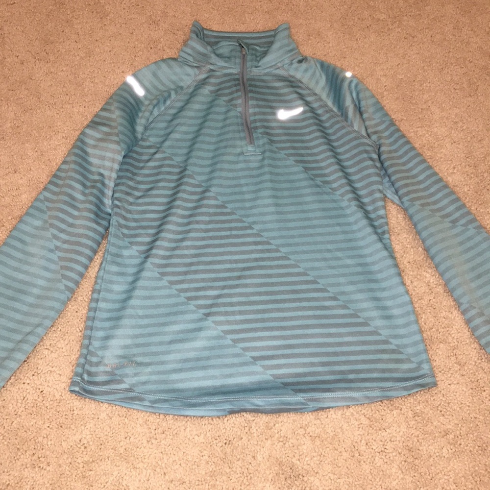 nike quarter zip